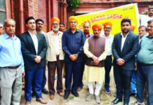 Th. Gulchain Singh Charak, President of Dogra Sadar Sabha and former Cabinet Minister, accompanied by members of the working committee and special invitees of the Sabha, during their visit to the Jambulochan Memorial, Balidan Stambh and Ranbir Canal Head in Jammu.